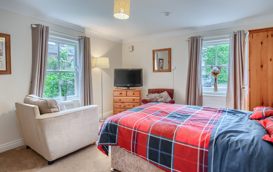 double-bedroom-at-loveday-house.jpg