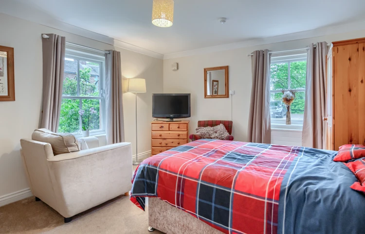 double-bedroom-at-loveday-house.jpg