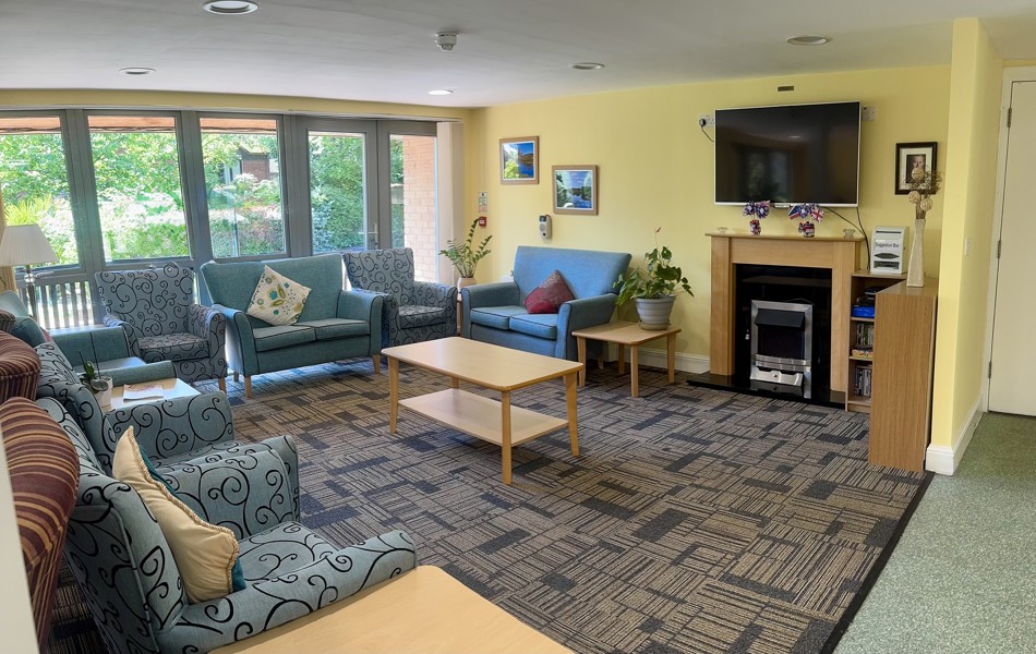 Abbeyfield Court, SO31 6BF Lounge 3