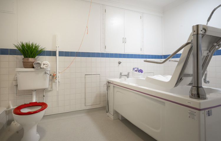 Assisted bathroom at Abbeyfield House, New Malden KT3 3RL