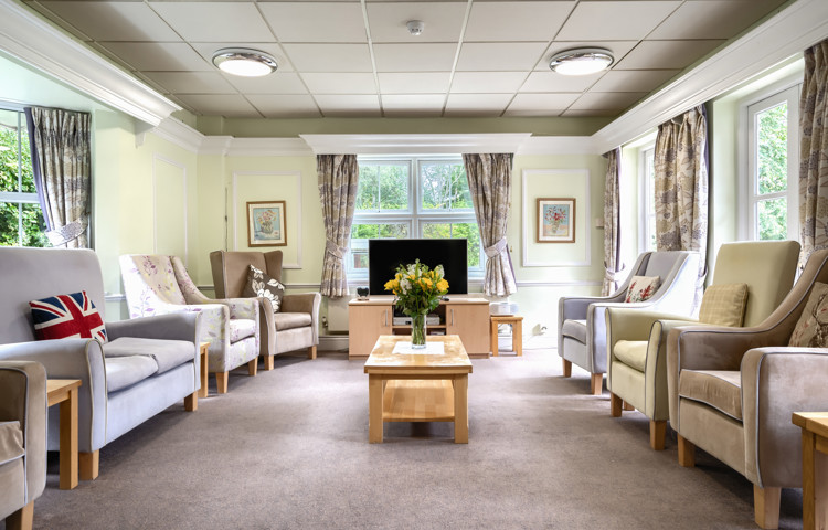 Communal Lounge with seating at Lee House Wimbledon