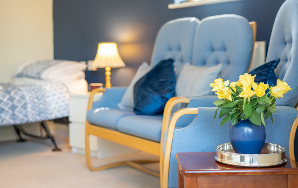 Bedroom With Lounge Area At Carnarvon House