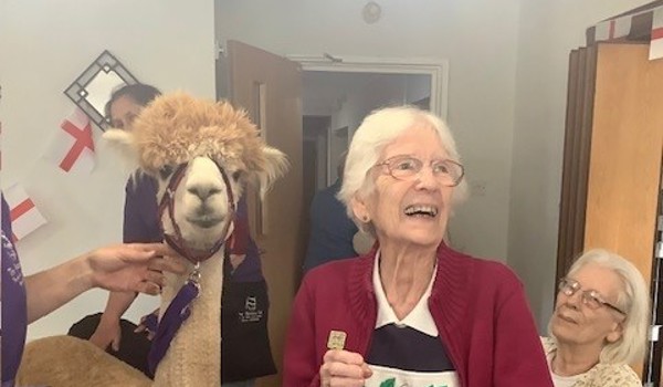 Tesco partnership with Phil Mead House helps residents