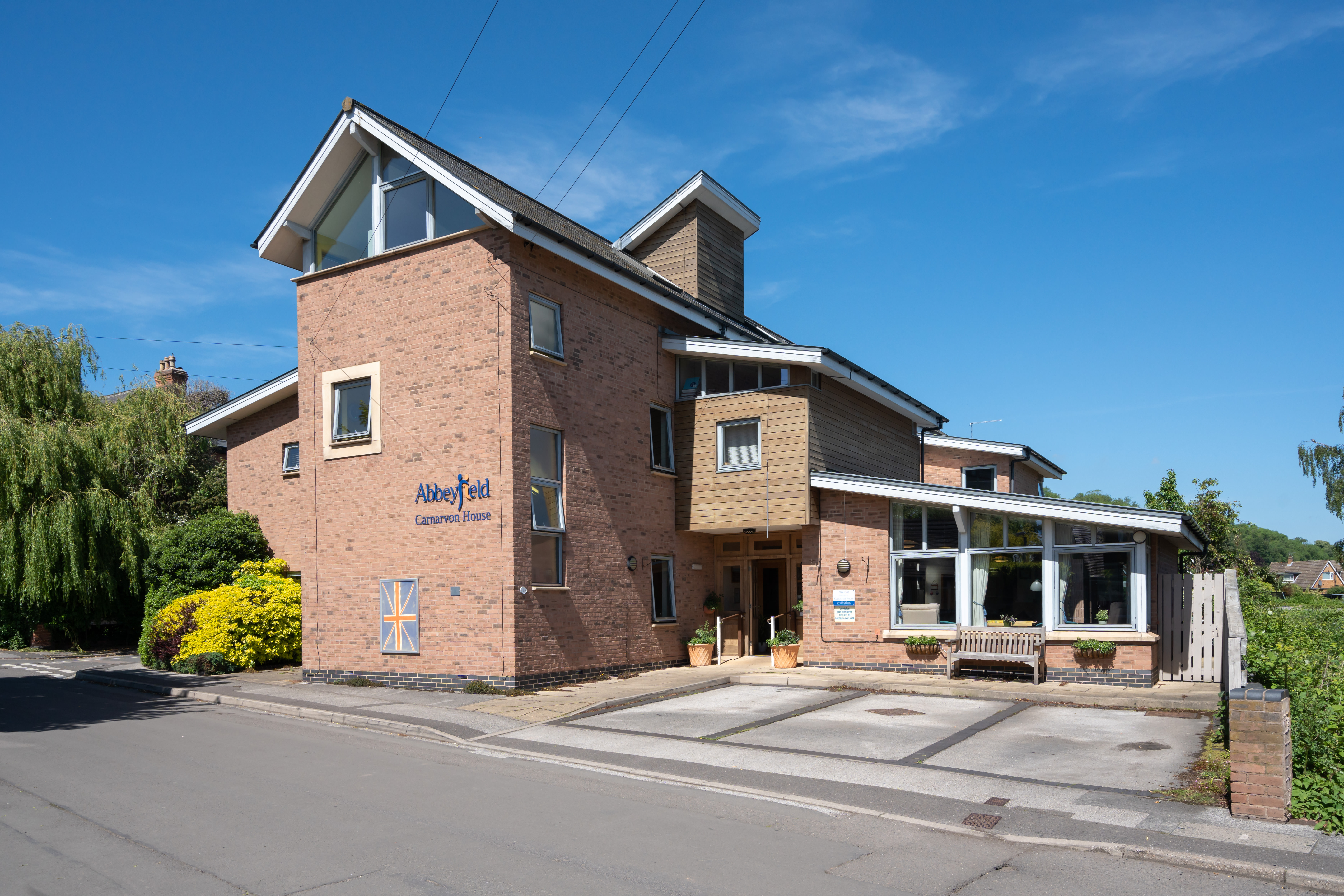 Entrance And Driveway Of Carnarvon House