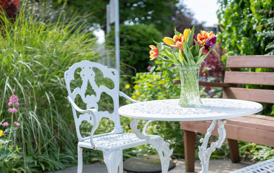 seating-area-in-the-garden-at-Abbeyfield House, Ulverston LA12 0BY