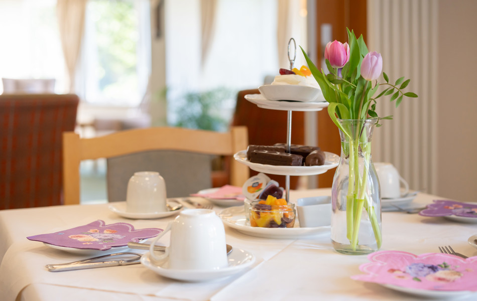 Afternoon Tea At Bradbury House
