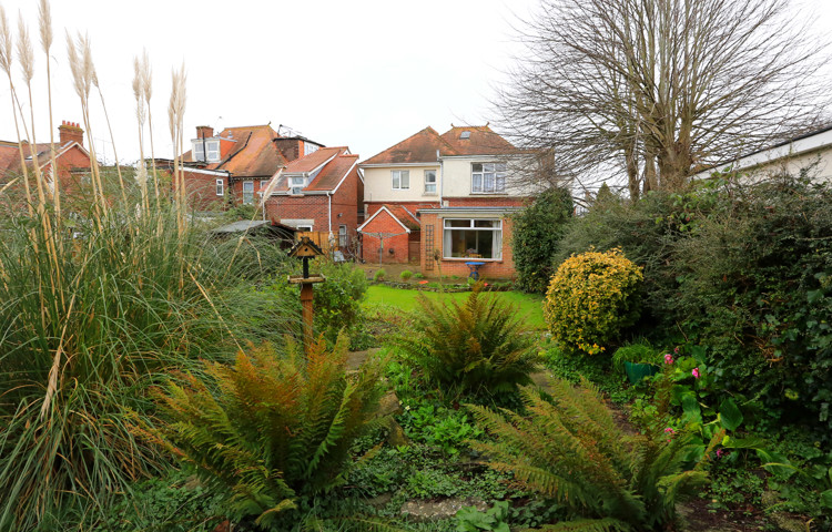 Woodlands house and garden