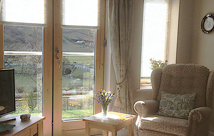 lounge-area-at-esk-moors-lodge.jpg