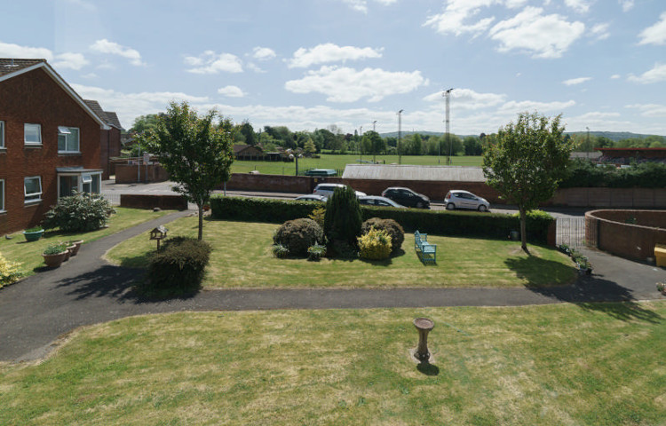 LR Front Garden Ivy House, TA21 8LL