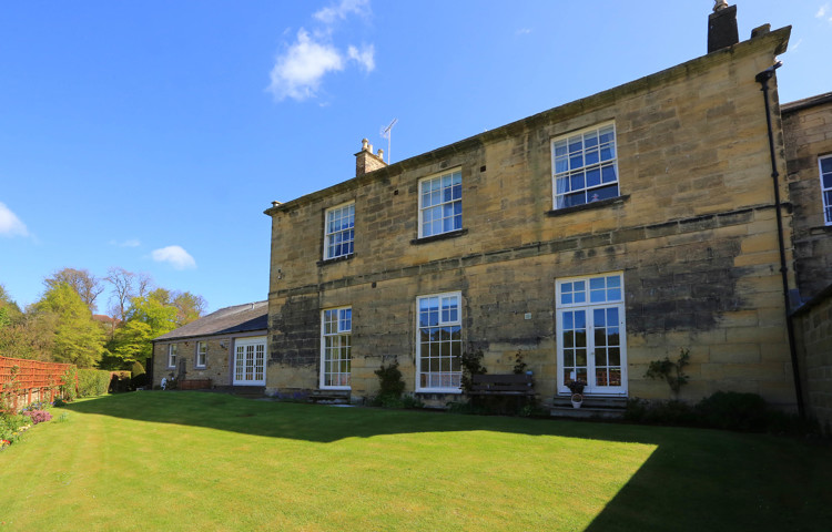 The exterior of Abbeyfield House, Warkworth NE65 0UR (3)
