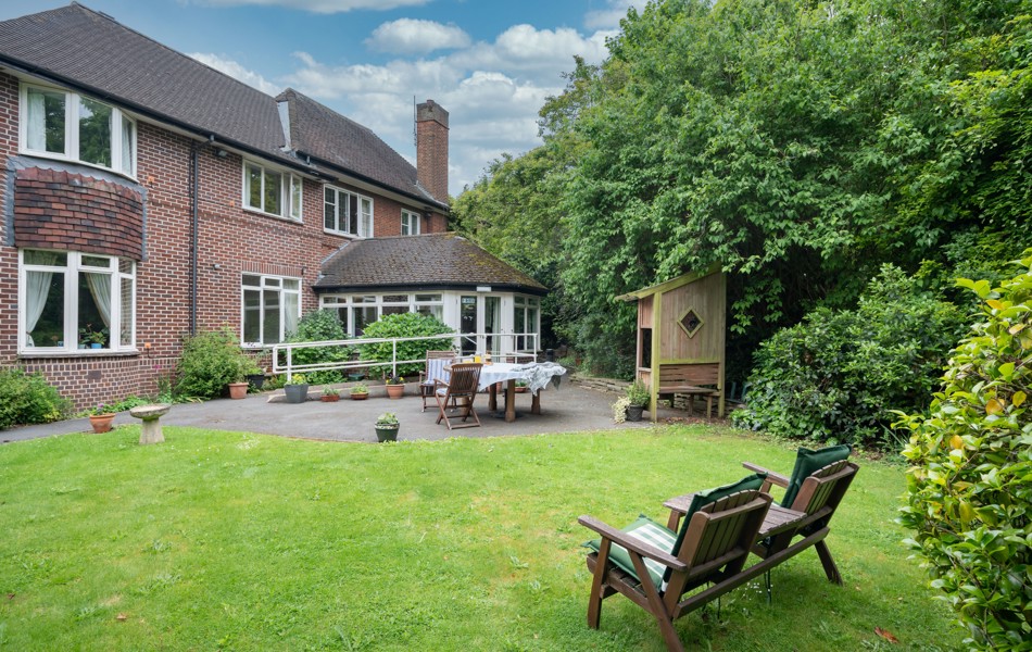 garden-and-lawn-at-middleton-house.jpg