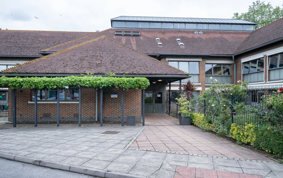 The front of Abbeyfield House, New Malden KT3 3RL