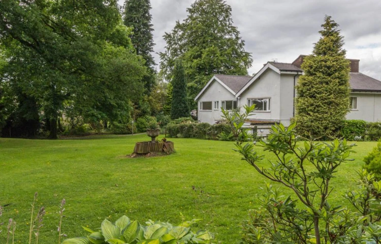 Beautiful Landscaped Gardens Around Abbeyfield Nine Oaks in Windermere, LA23 9BB