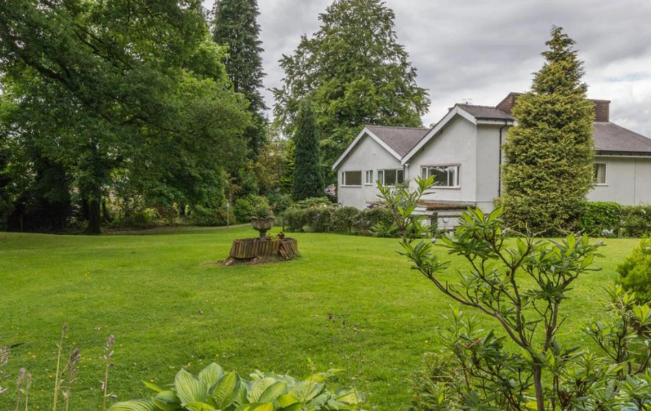 Beautiful Landscaped Gardens Around Abbeyfield Nine Oaks in Windermere, LA23 9BB