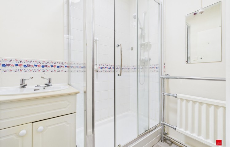 Apartment Bathroom with Shower at Abbeyfield Nine Oaks in Windermere, LA23 1BB
